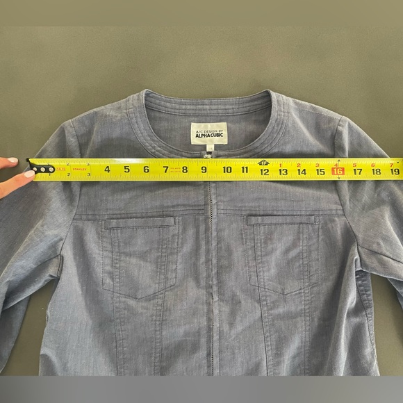 A/C DESIGN BY ALPHA CUBIC Crop Jacket - Picture 10 of 10